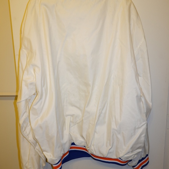 New York Knicks Reebok Retro Nylon Pullover - Picture 6 of 8